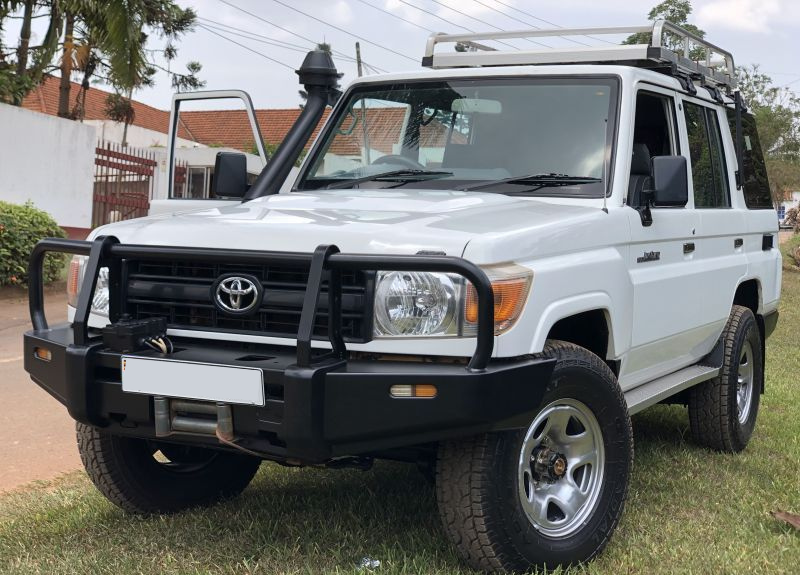 4x4 Toyota Land Cruiser Hardtop – Car Hire Uganda